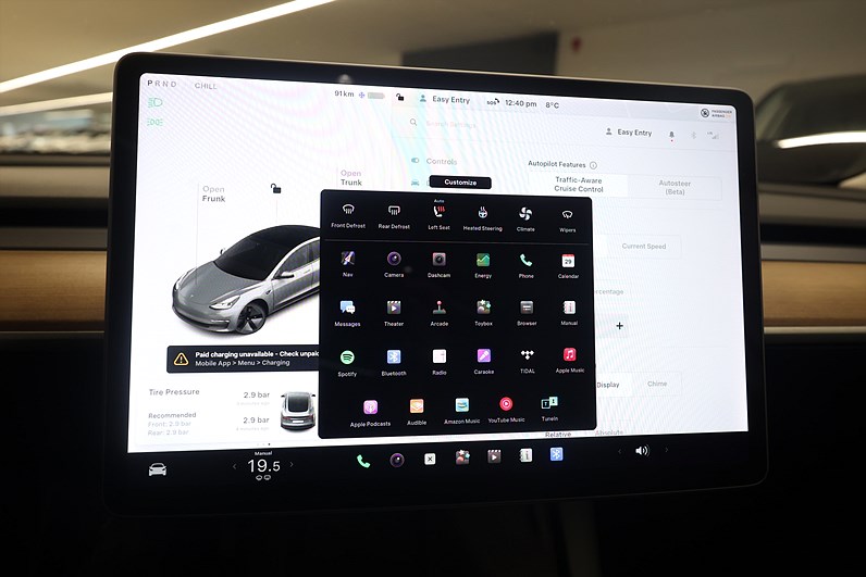 Tesla Model 3 Long Range AWD 440hk AP Pano Läder