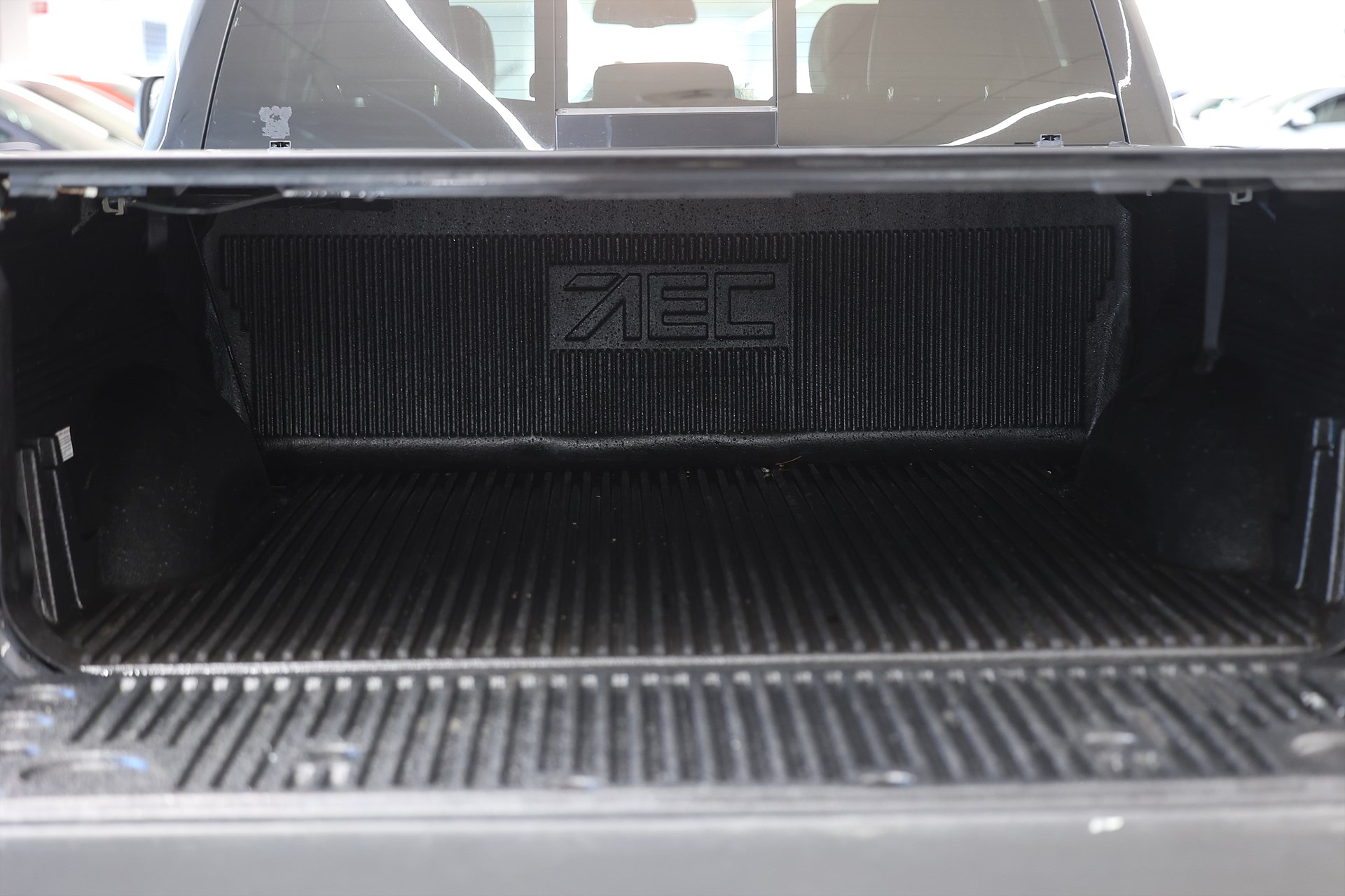 Dodge Ram 1500 Crew Cab 5.7 V8 HEMI 4x4 395hk Laramie LVL 2