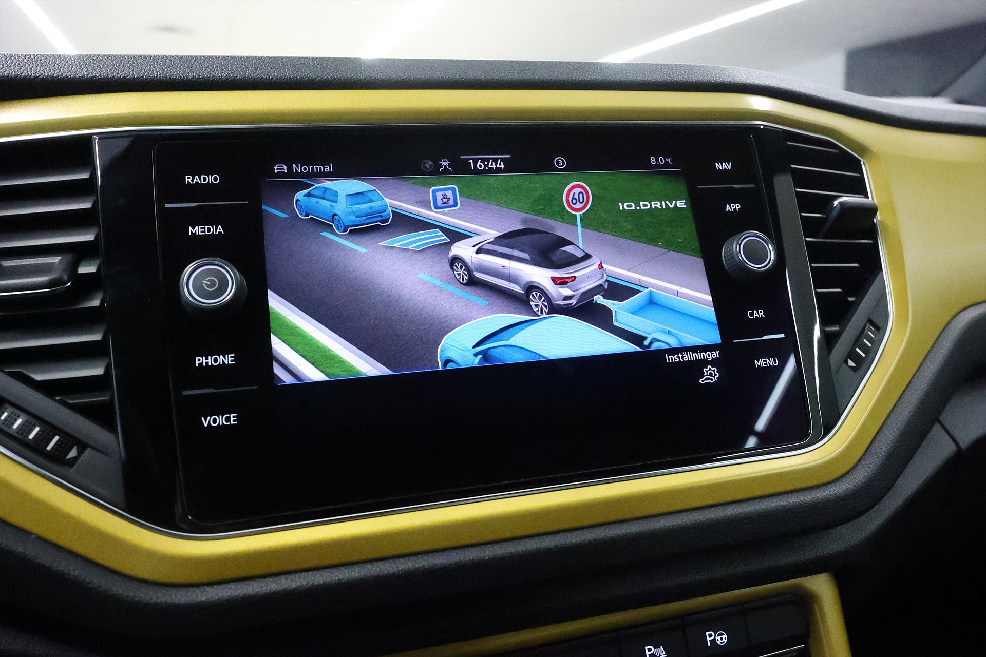 Volkswagen T-Roc Cabriolet 1.5 TSI 150hk R Line Läder Beats B-Kamera