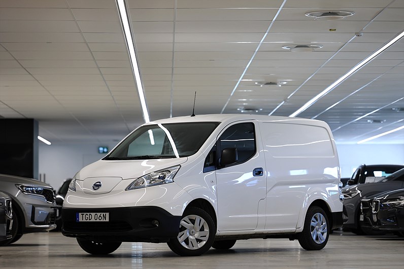 Nissan e-NV200 Van 40 kWh 109hk Värmare Drag V-Inrett B-Kamera