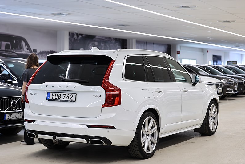 Volvo XC90 T6 AWD 310hk R Design 7-Sits HUD B&W Luft.fjädr Pano