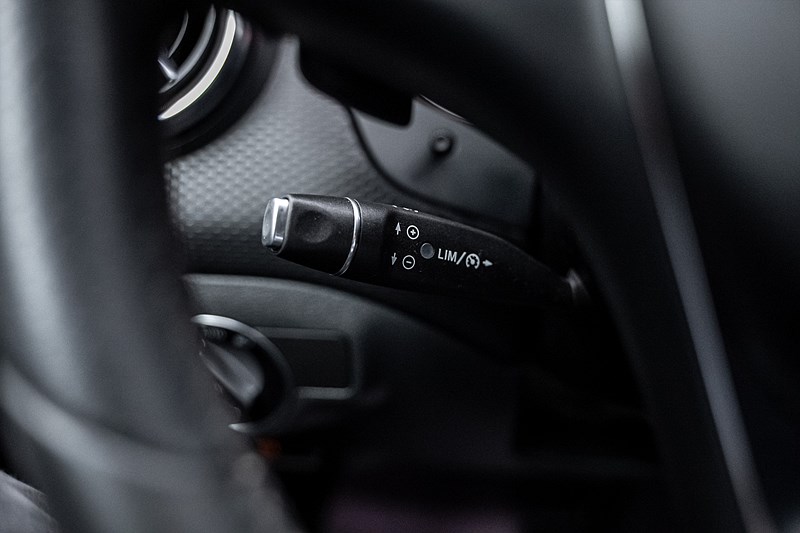 Mercedes-benz A-Klass 2018 - miniatyr 19