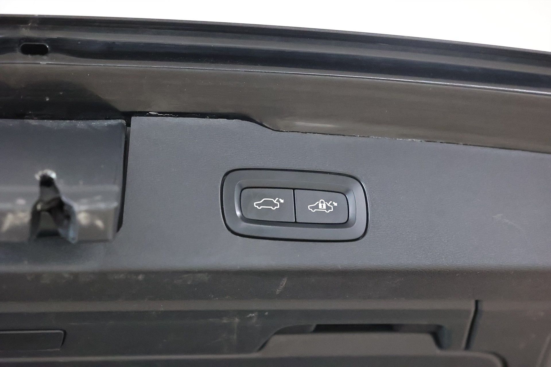 Volvo V60 Recharge T6 AWD 340hk Inscription Exp Läder Keyless Drag PDC