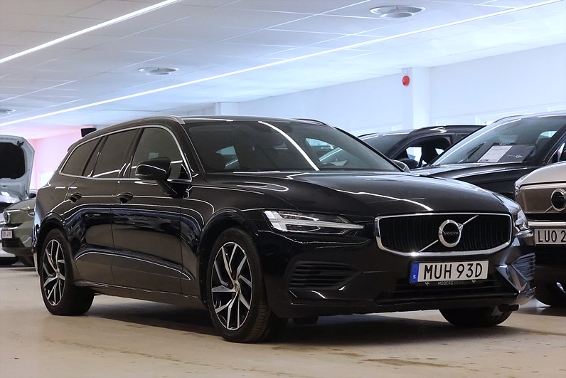 Volvo V60 Recharge T6 AWD 340hk Momentum Keyless CarPlay PDC