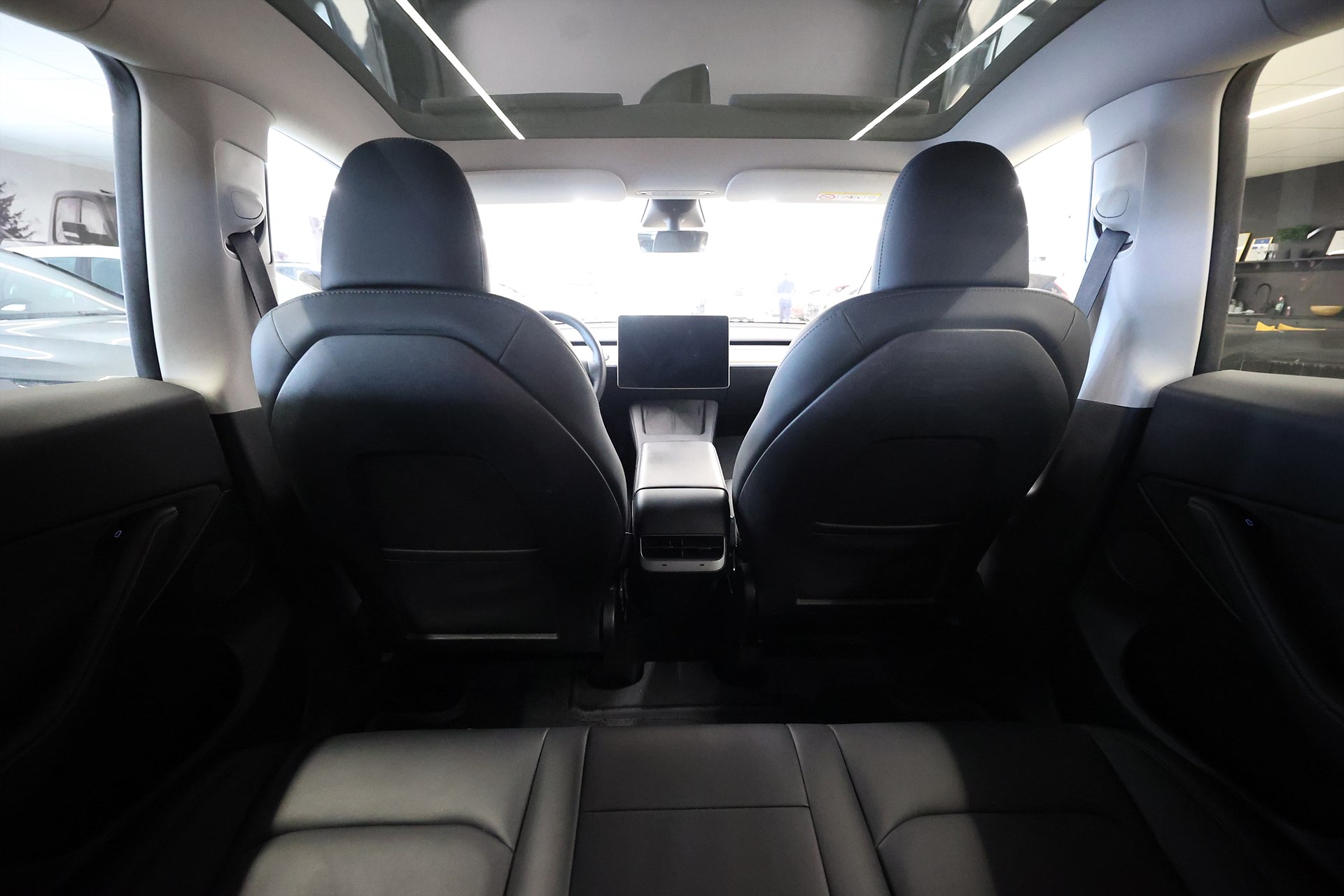 Tesla Model Y Standard Range 299hk Pano Läder Navi Drag B-Kamera