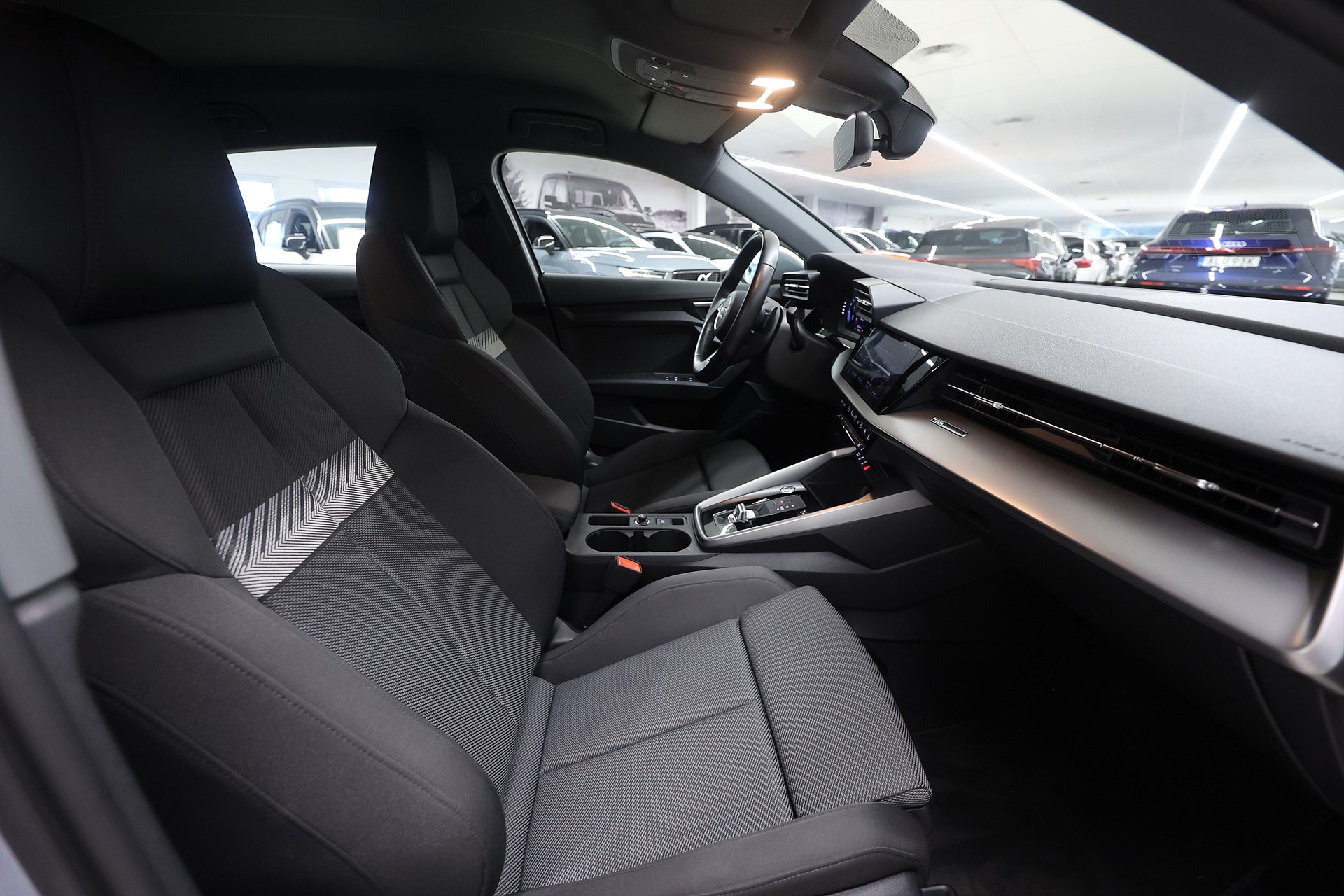 Audi A3 Sportback 35 TFSI 150hk *Hjulkampanj!* Proline Farth PDC