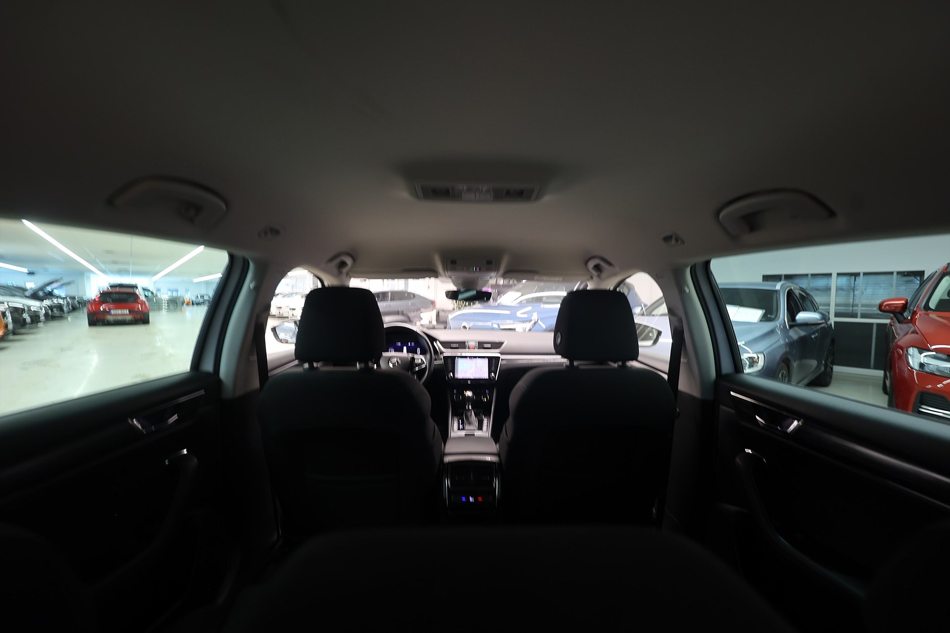 Skoda Superb iV Combi 1.4 TSI 218hk Style Drag Navi