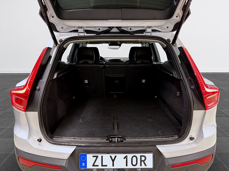 Volvo XC40 D3 150hk Inscription Navi Keyless Värmare B-Kamera