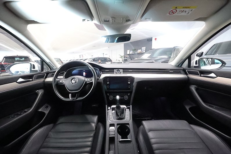 Volkswagen Passat SC 2.0 TDI 4M 190hk R Line Executive Nappa