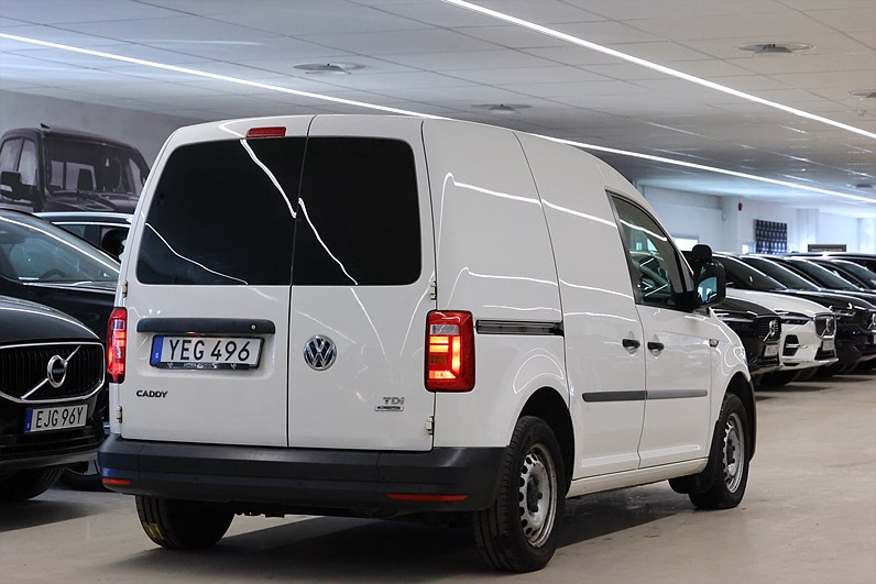 Volkswagen Caddy 2.0 TDI 102hk V-inrett PDC Värmare MOMS