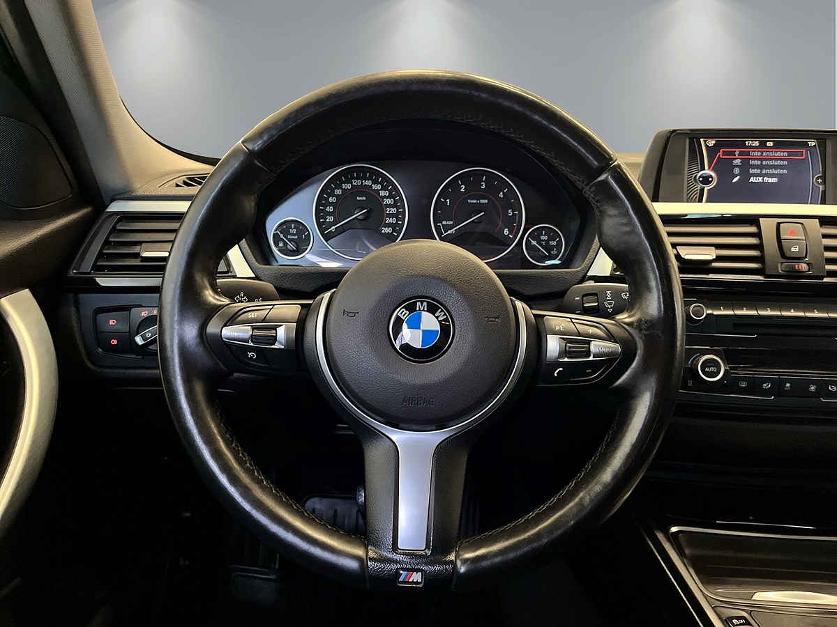 BMW 320d xDrive Touring Steptronic, 184hk, 2014