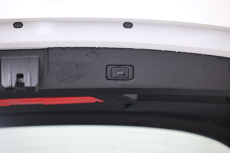 Audi Q4 40 e-tron 204hk *Hjulkampanj!* Värmare B-kamera Drag