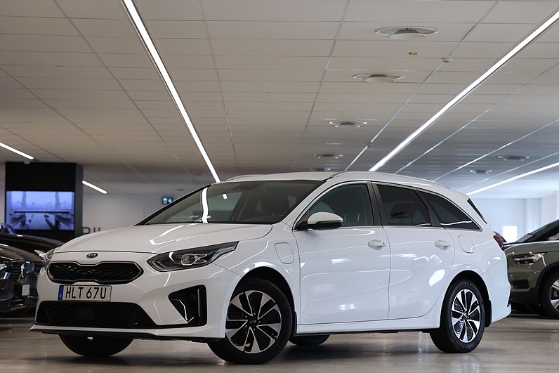 Kia Ceed Plug-in SportsWagon 141hk B-kamera Keyless CarPlay