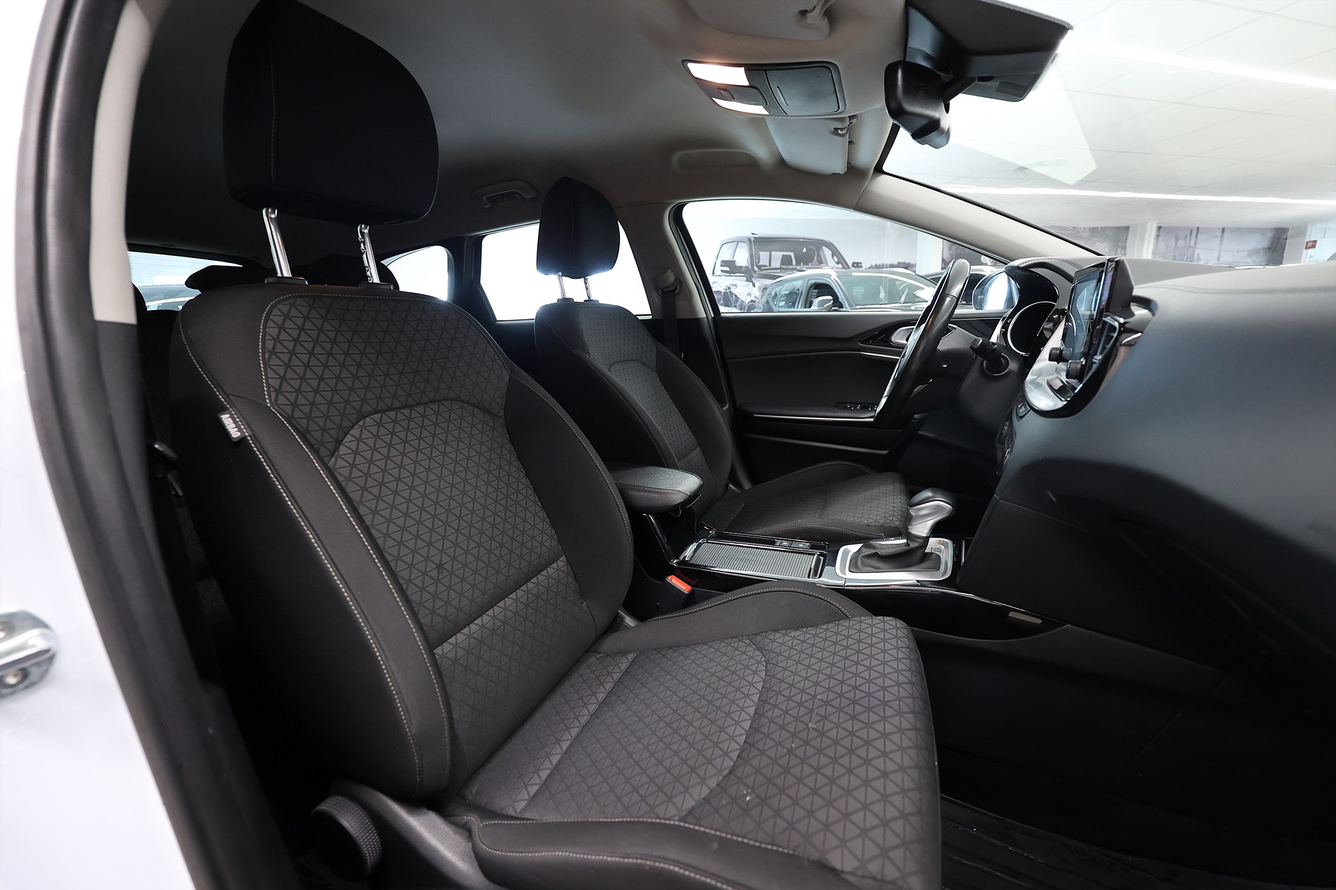 Kia Ceed Plug-in SportsWagon 141hk B-kamera Keyless CarPlay