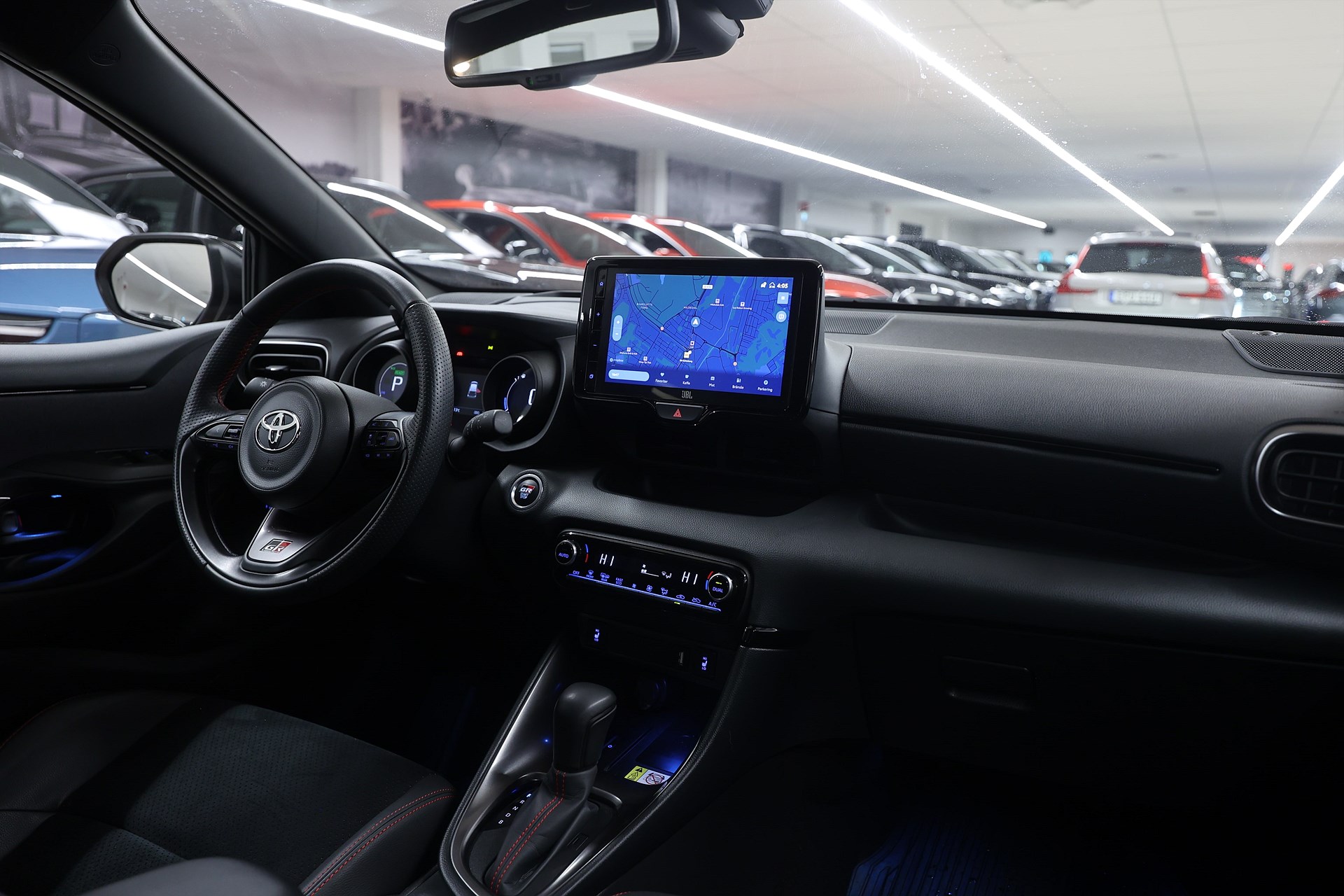 Toyota Yaris Hybrid 116hk *Kampanj!* GR-Sport Plus pkt HUD JBL Bi-Tone