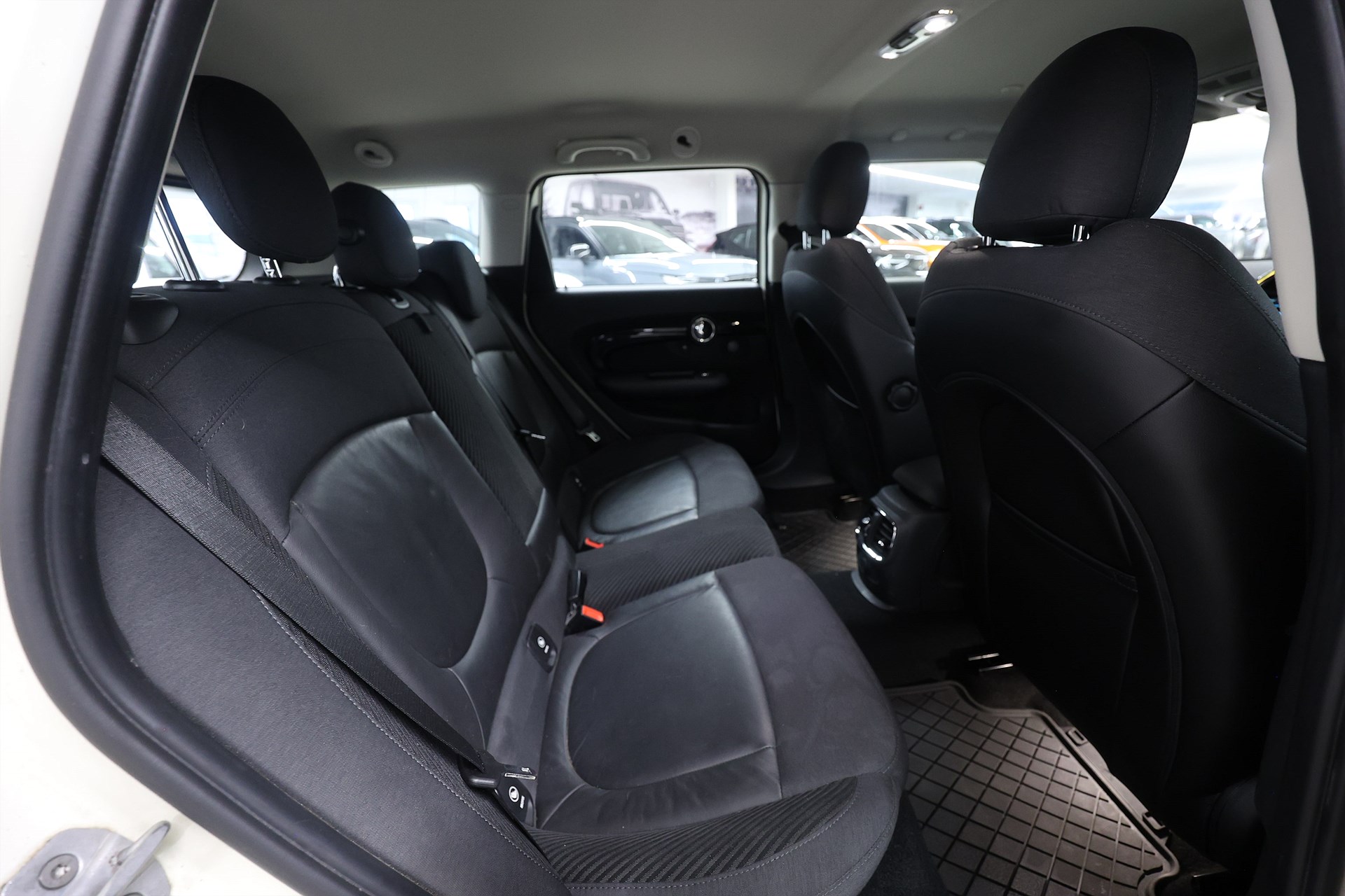 Mini Clubman Cooper SD 2.0 ALL4 190hk *Hjulkampanj!* Salt II Navi Drag