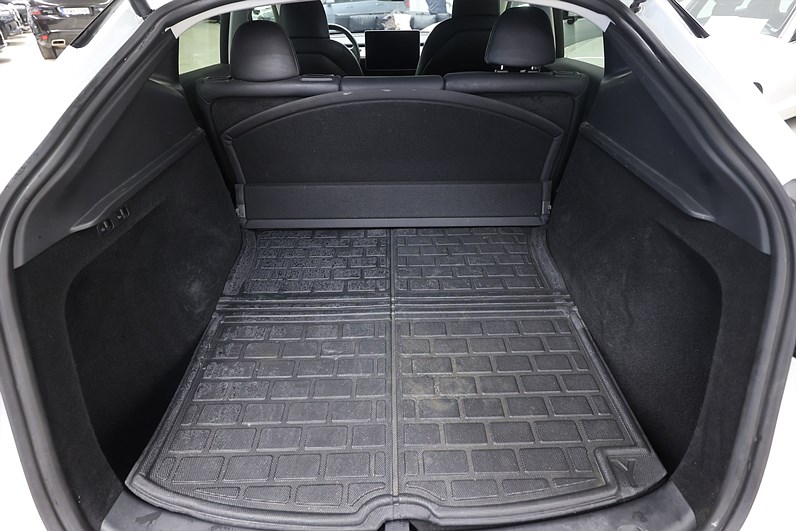 Tesla Model Y Performance 534hk *Kampanj!* Drag Pano Navi