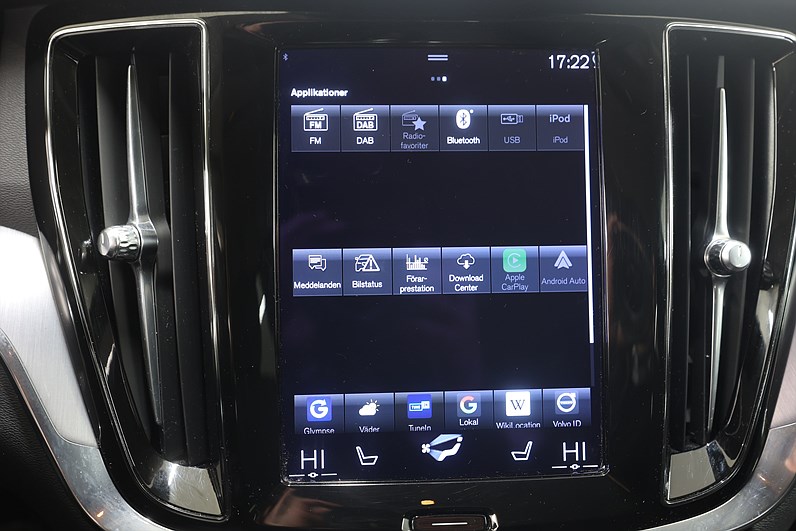 Volvo V60 B4 197hk Momentum Värmare Navi B-kamera