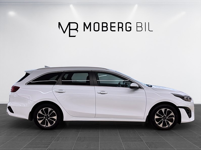 Kia Ceed SW Plug-in Hybrid 141hk Helg på Moberg! Advance B-Kamera Navi Keyless
