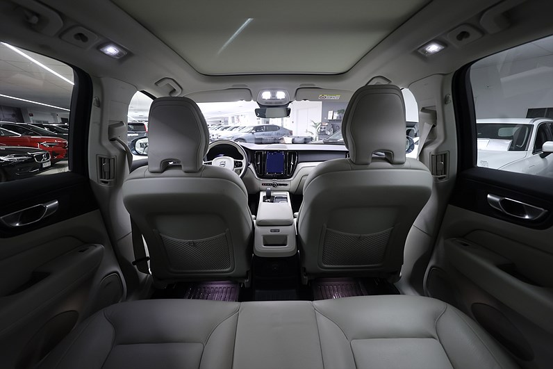 Volvo XC60 Recharge T6 AWD 350hk *Kampanj!* Core Pano H/K 360° Läder