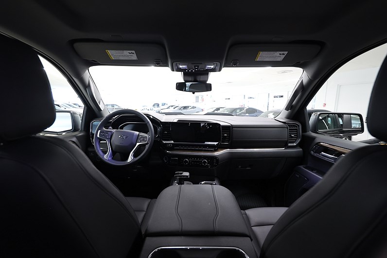 Chevrolet Silverado Trail Boss Midnight 3.0 Duramax Z71 Off-Road