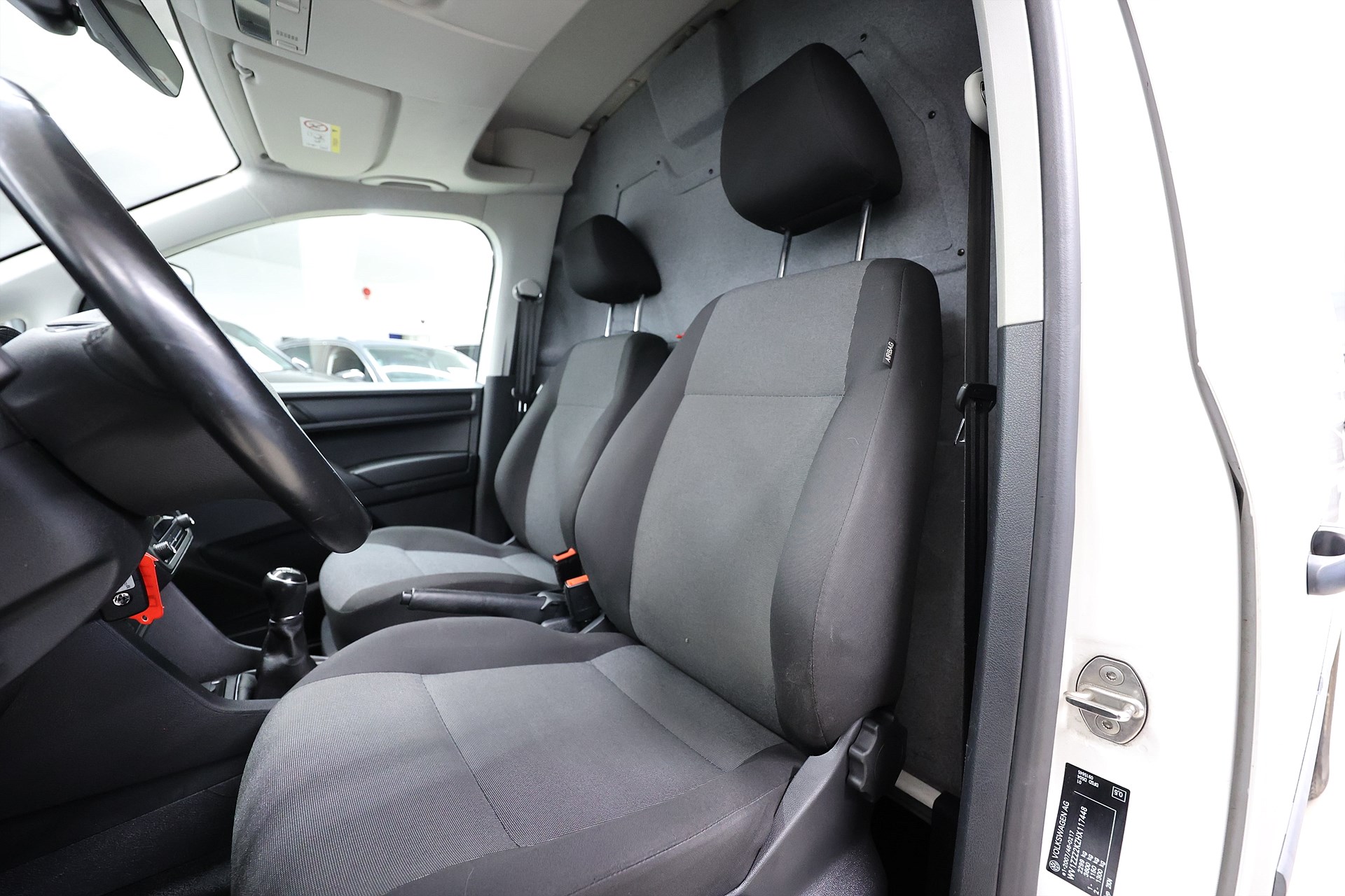 Volkswagen Caddy 2.0 TDI 102hk Drag V-inrett PDC Värmare MOMS