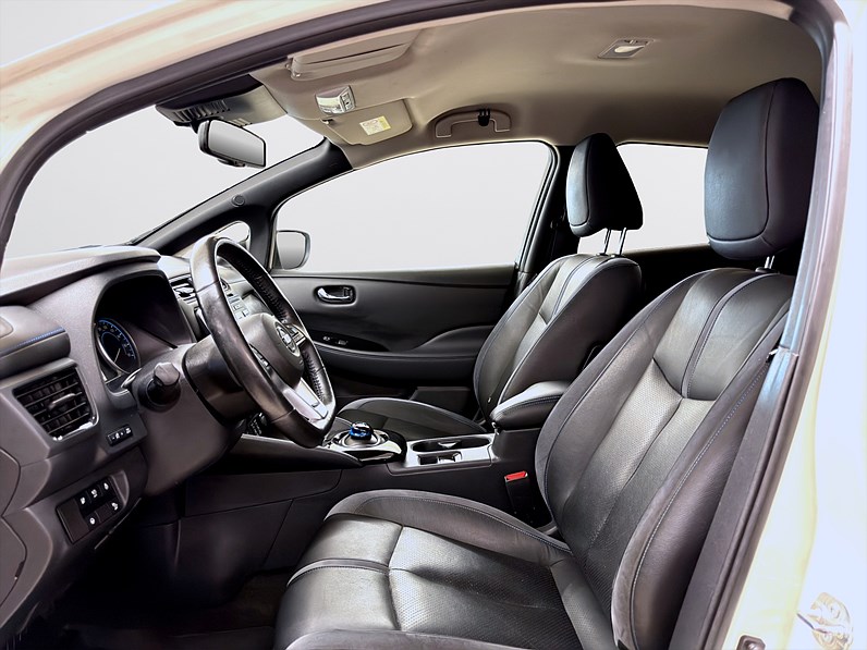 Nissan Leaf 150hk 360 Navi BOSE PDC Farthållare