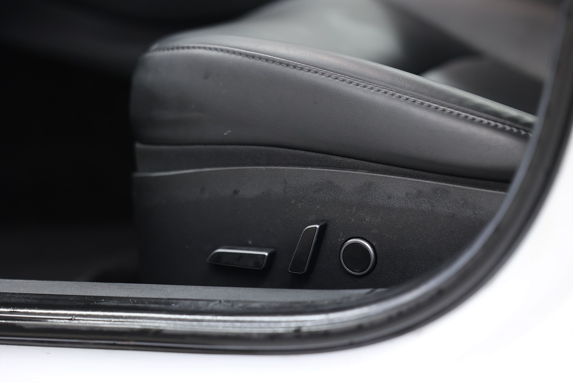 Tesla Model 3 Long Range AWD 440hk AP Pano Läder