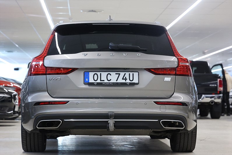 Volvo V60 Recharge T6 AWD 340hk Momentum Pano H/K Keyless