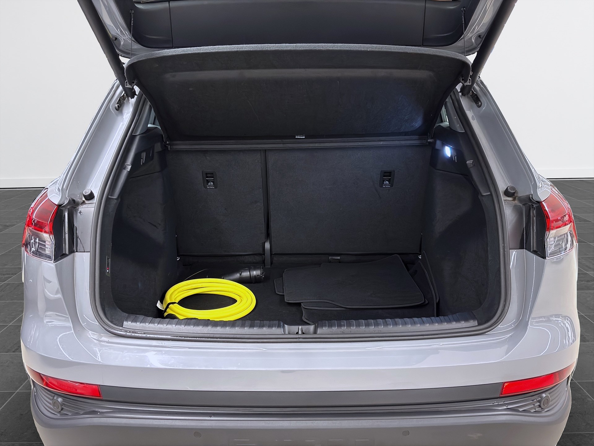 Audi Q4 40 e-tron 204hk Proline SONOS 2 Års Garanti!