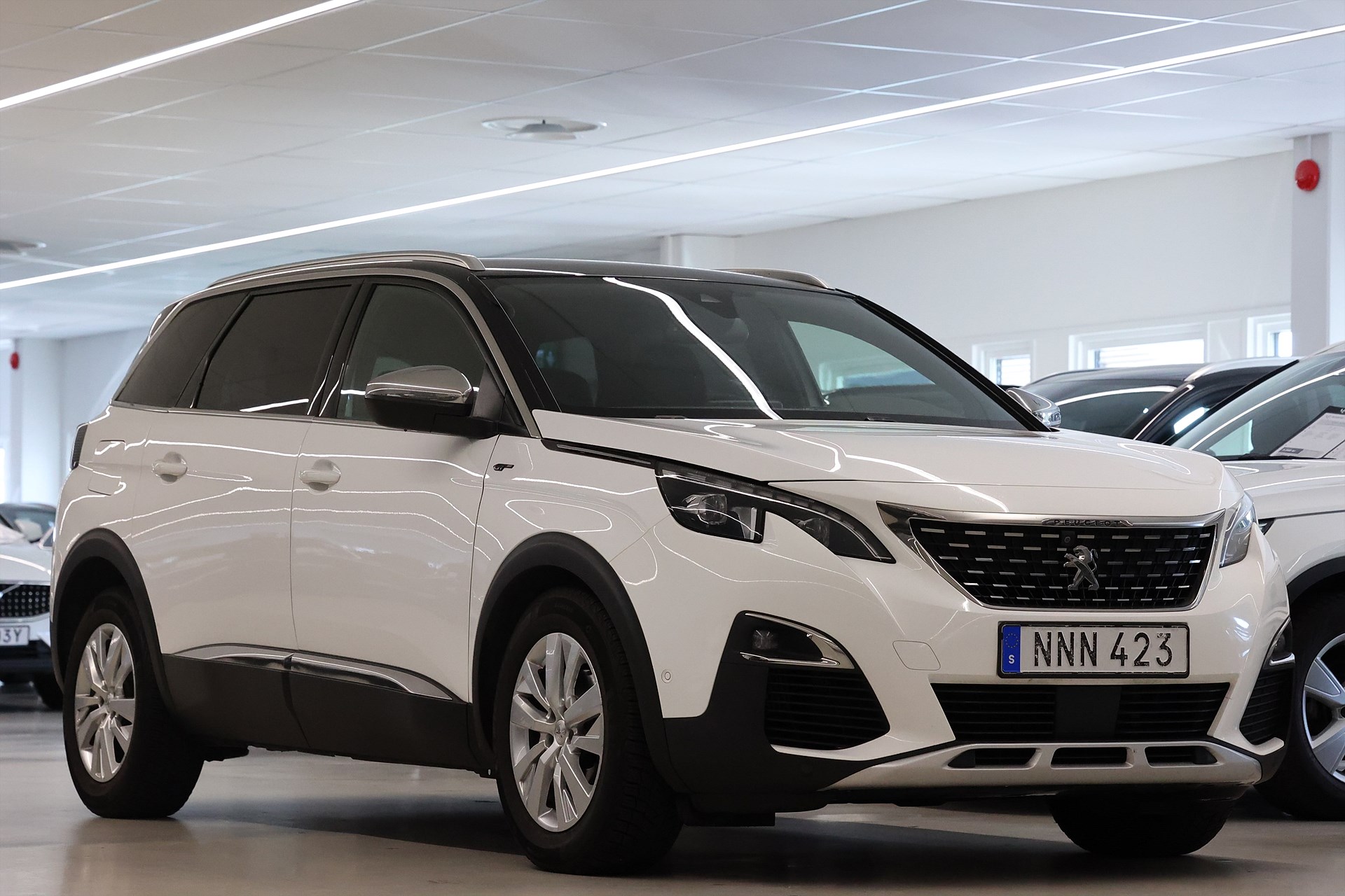 Peugeot 5008 2.0 BlueHDi 181hk *Hjulkampanj!* GT Line Focal 7-sits Drag