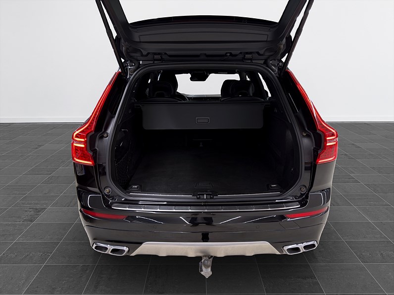 Volvo XC60 B4 AWD 197hk R-Design HUD 360 Pano Drag