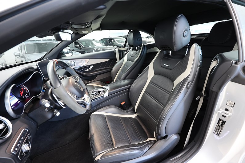 Mercedes-Benz AMG C 63 S Cab 510hk Performance Burmester HUD
