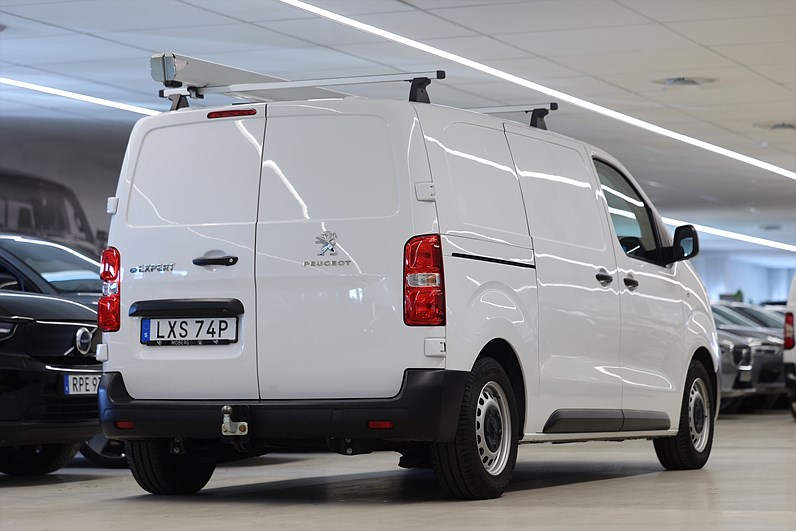 Peugeot e-Expert 75 136hk V-Inrett Drag CarPlay 3-Sits B-Kamera