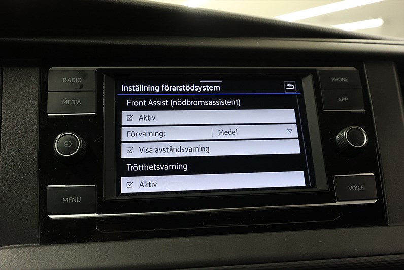 Volkswagen Transporter T30 2.0 TDI 110hk V-Inrett 3-SIts Drag CarPlay PDC