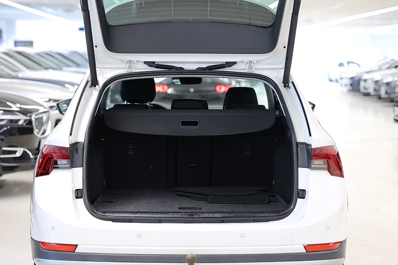 Skoda Octavia Scout Combi 4X4 150hk Comfort Drag B-kamera MOMS