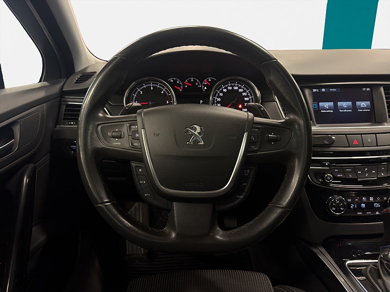 Peugeot 508 RXH 2.0 BlueHDi Aut HUD Pano Navi Kamera 2016, grå – bild 18 av 23, begagnad hos Niber i Järfälla