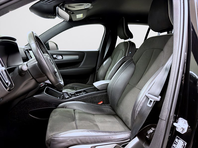 Volvo XC40 Recharge T5 262hk R-Design Navi Keyless B-Kamera