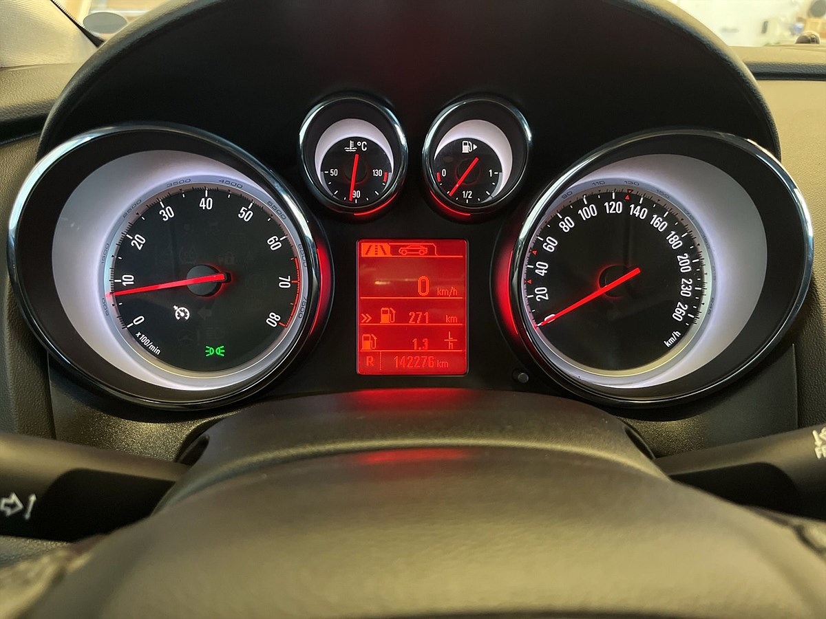 Opel Astra Sports Tourer 1.4 Turbo Automatisk, 140hk, 2016