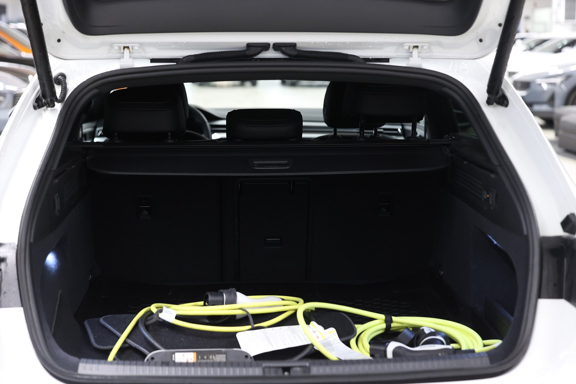 Volkswagen Arteon SB eHybrid 218hk *Hjulkampanj!* R-Line Drag