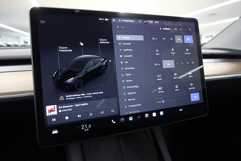 Tesla Model Y Performance 534hk Pano Läder Navi Premium Ljudsystem