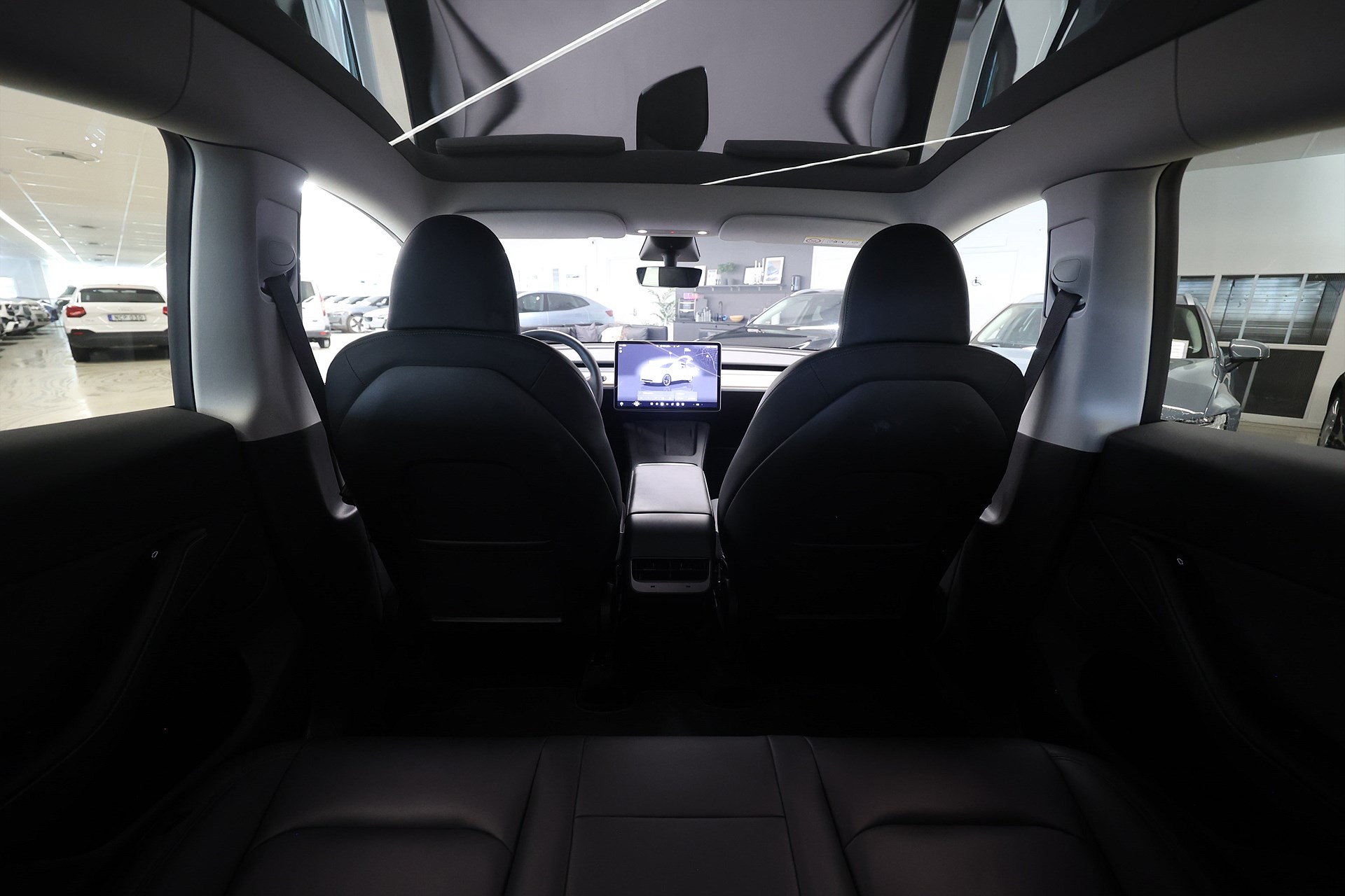 Tesla Model Y Long Range 514hk *Hjulkampanj!* AWD Pano AP MOMS