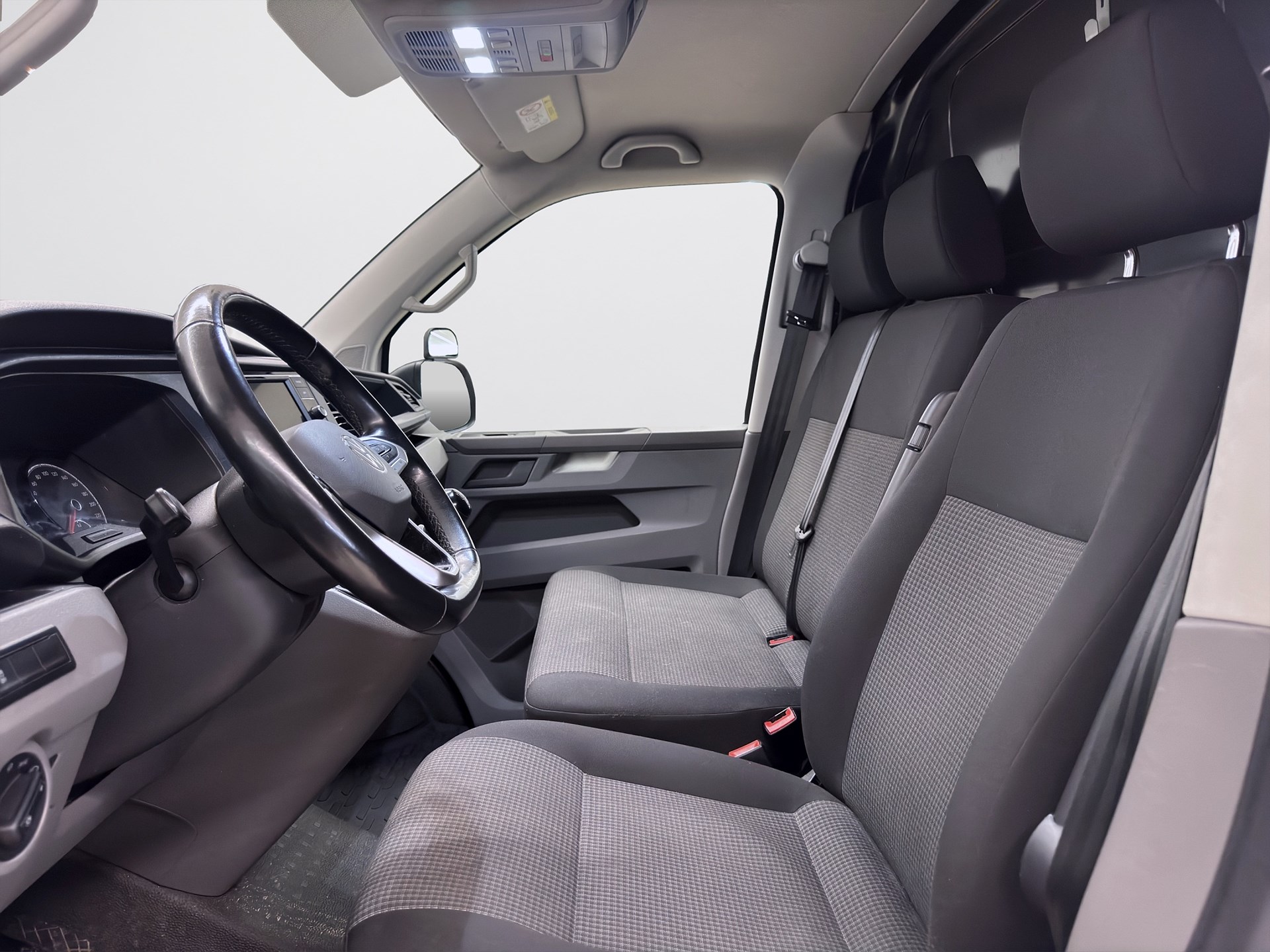 Volkswagen Transporter T30 2.0 TDI 110hk V-inredning Drag Värmare