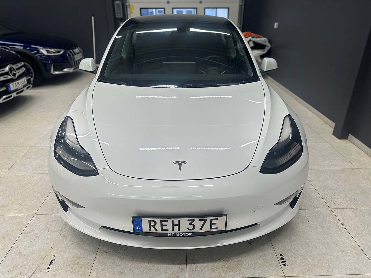 Tesla Model 3 – bild 3