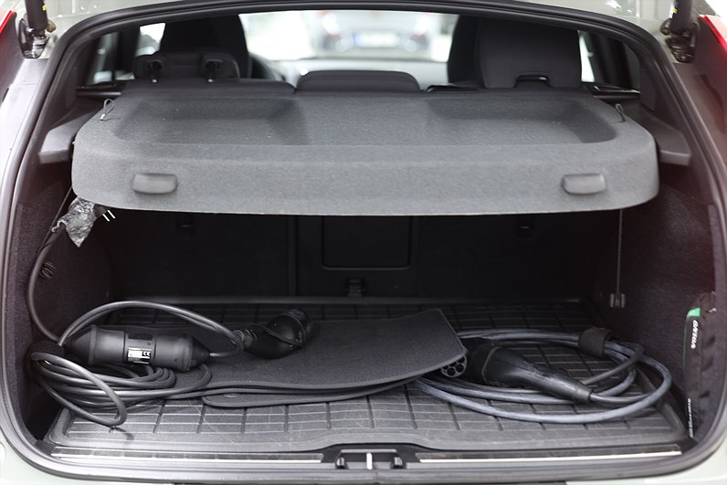 Volvo C40 Recharge Single Motor 231hk *Hjulkampanj!* H/K Pano