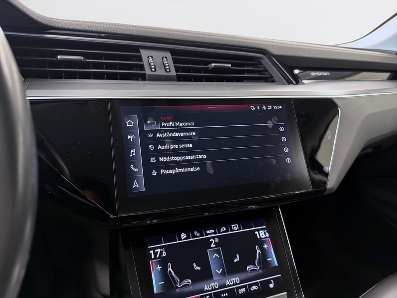 Audi Q8 50 e-tron quattro 340hk Helg på Moberg! B&O B-Kamera Luftfjädring