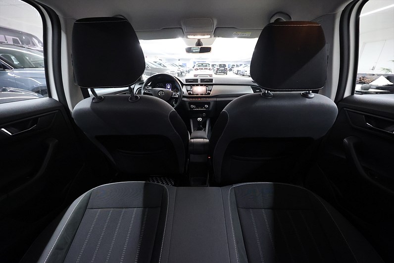 Škoda Fabia 1.0 TSI 95hk Style Carplay PDC