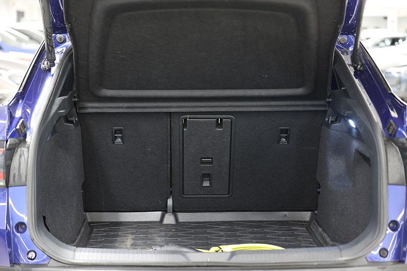 Volkswagen ID.5 Pro Performance 204hk *Hjulkampanj!* Värmare Navi Drag MOMS