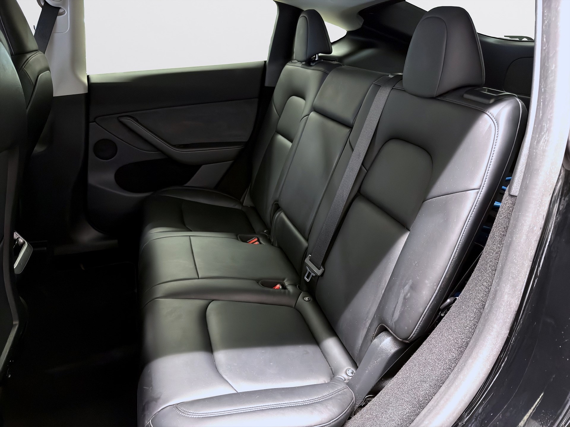 Tesla Model Y Performance 534hk Pano Läder Drag B-Kamera