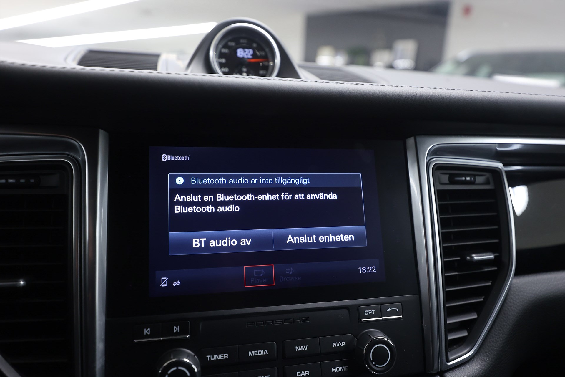 Porsche Macan Turbo Performance 441hk Sport Chrono BOSE Drag